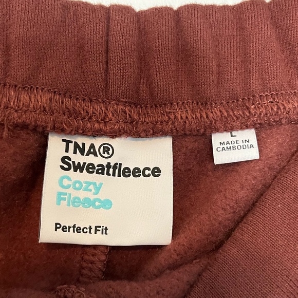 TNA Cozy Fleece Shorts - Picture 3 of 4